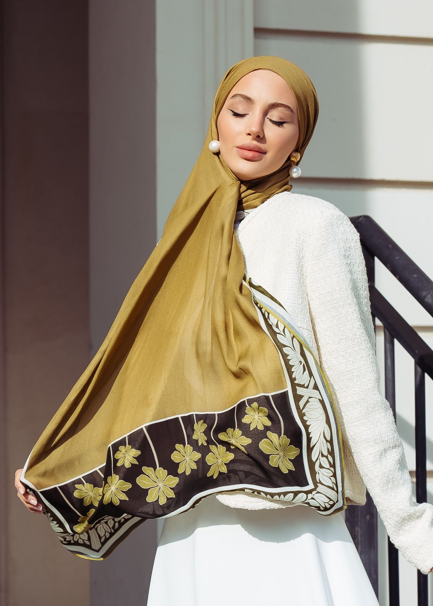 Autumn Blossom Modal