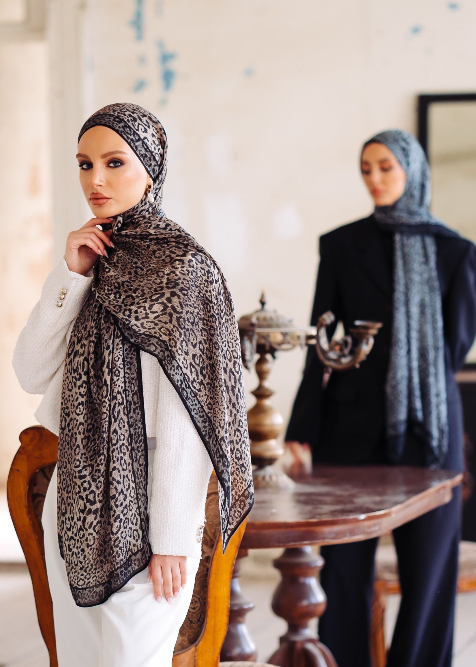 Brown Leopard Modal