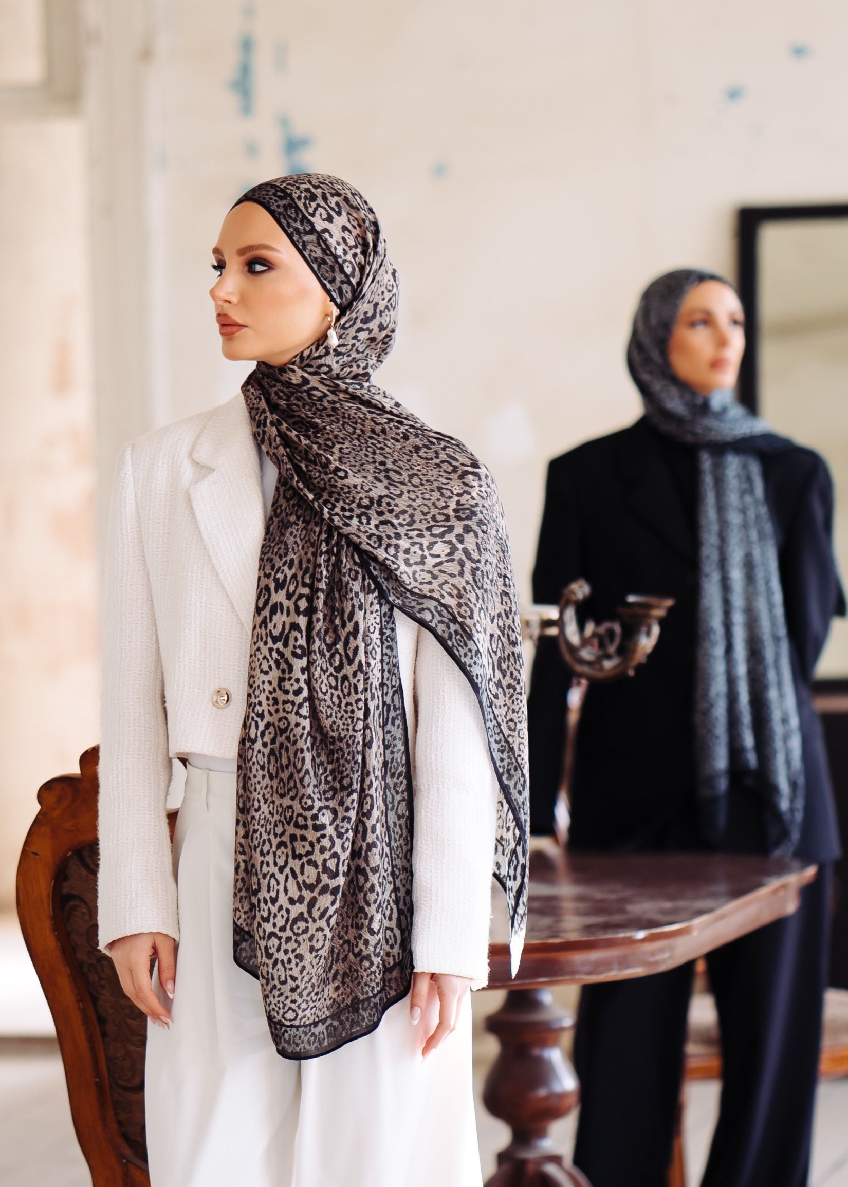 Brown Leopard Modal