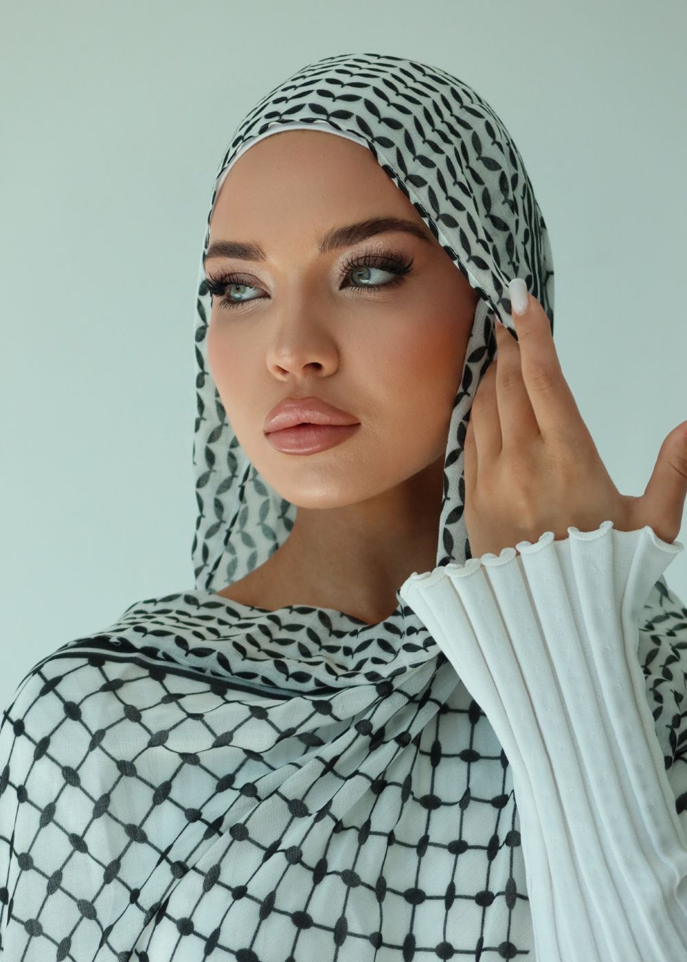 Keffiyeh Modal Hijab - Black Print